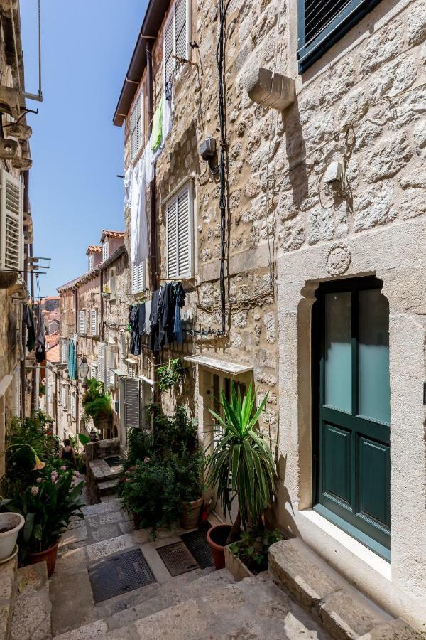 Old Town Lea Apartment